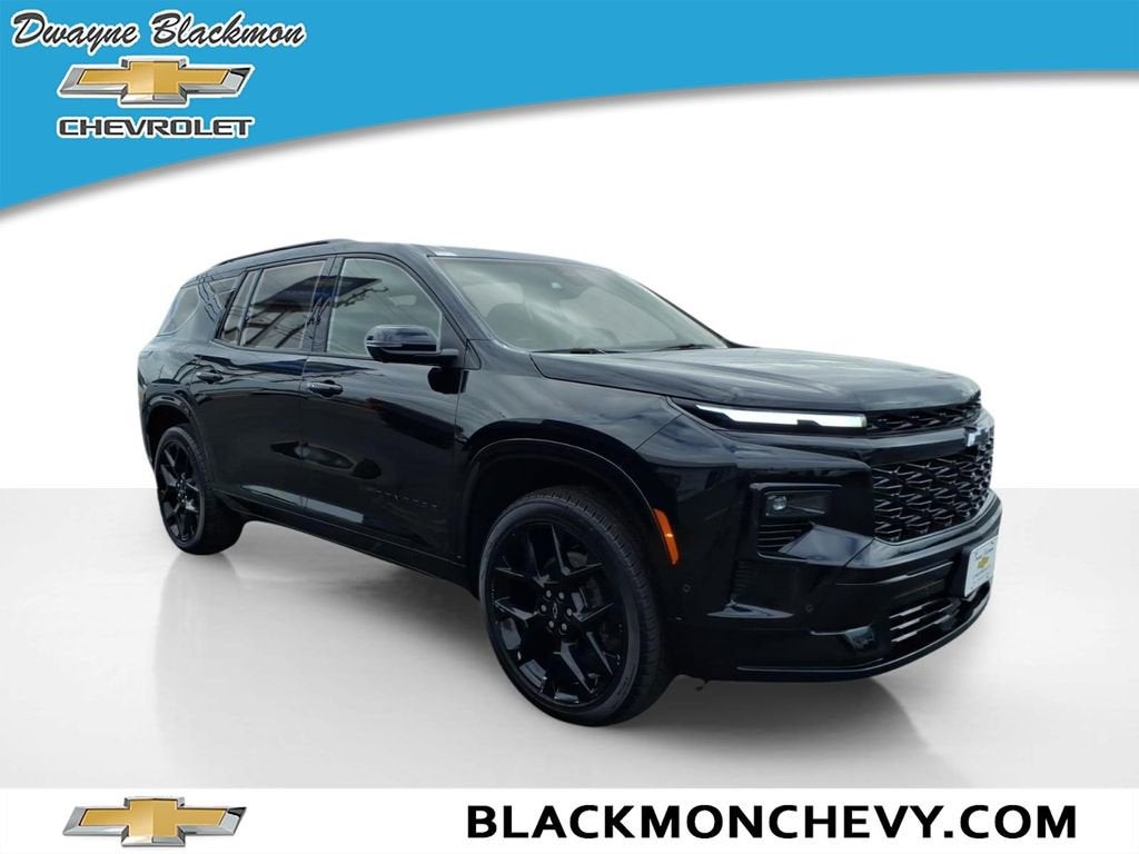 2024 Chevrolet Traverse RS in Mosaic Black Metallic — front three-quarter view