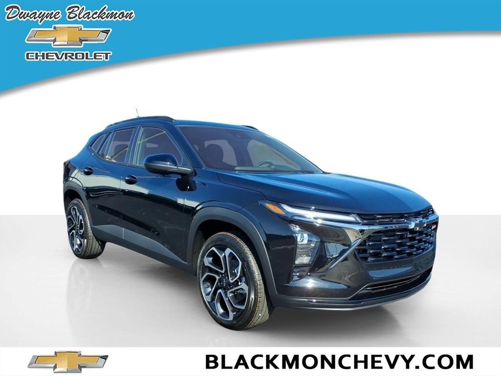 2026 Chevrolet Trax 2RS in Mosaic Black Metallic — front three-quarter view
