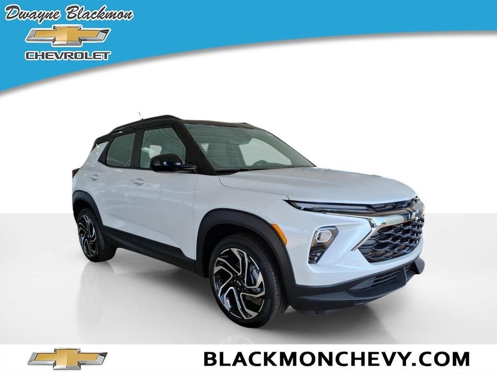 2026 Chevrolet Trailblazer RS in Iridescent Pearl Tricoat — front three-quarter view